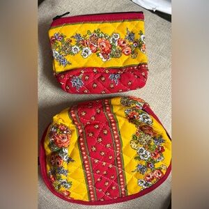 Set of two Quilted zipper pouch’s gold&red